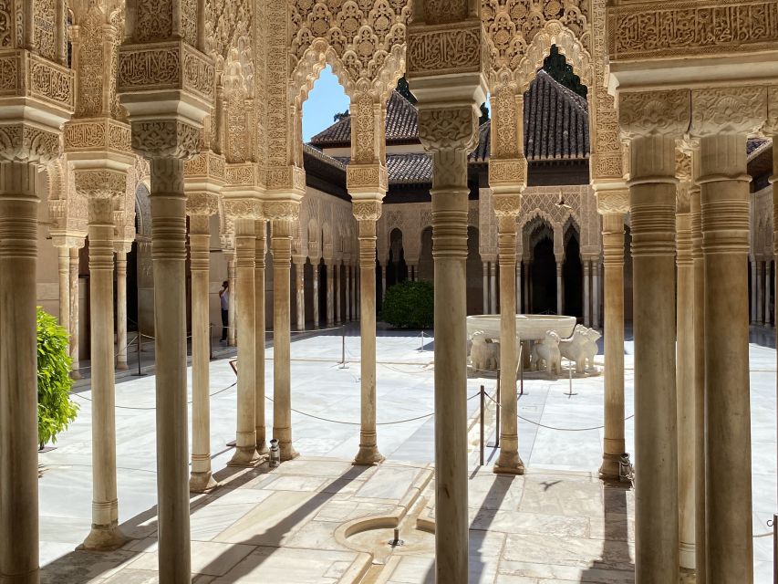 Granada: Alhambra & Generalife Fast-Track Guided Tour - The Nasrid Palaces Circuit: Mexuar, Comares, and the Power of Layout