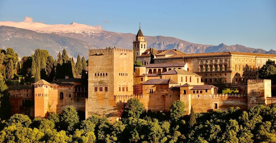 Granada: Alhambra & Nasrid Palaces Small Group Guided Tour - Nasrid Palaces and the Court of the Lions: Where the Meaning Shows