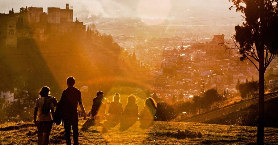 Granada: Alhambra & Nasrid Palaces Small Group Guided Tour - Should You Book This Alhambra Tour?