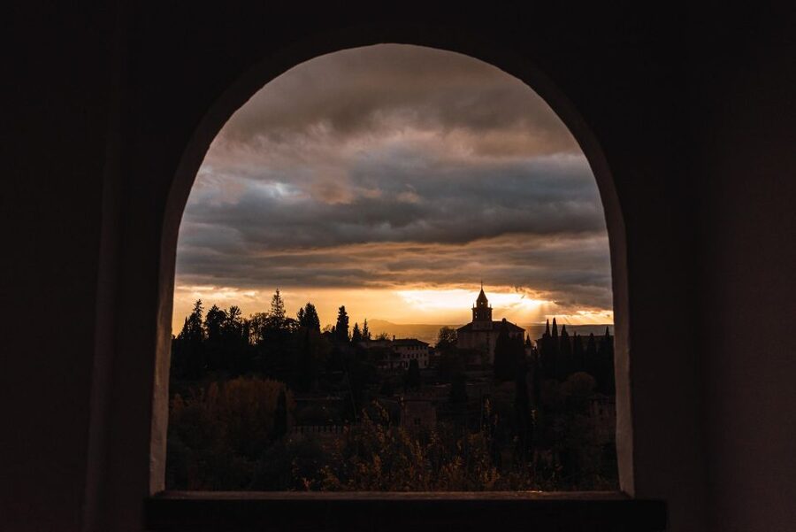 Granada: Alhambra Night Visit Entry Ticket - Crowds and group dynamics: what to expect during entry