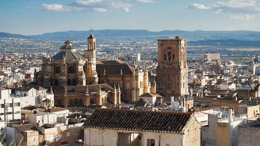 Granada: Cathedral and Royal Chapel Private tour with ticket - Key highlights to expect