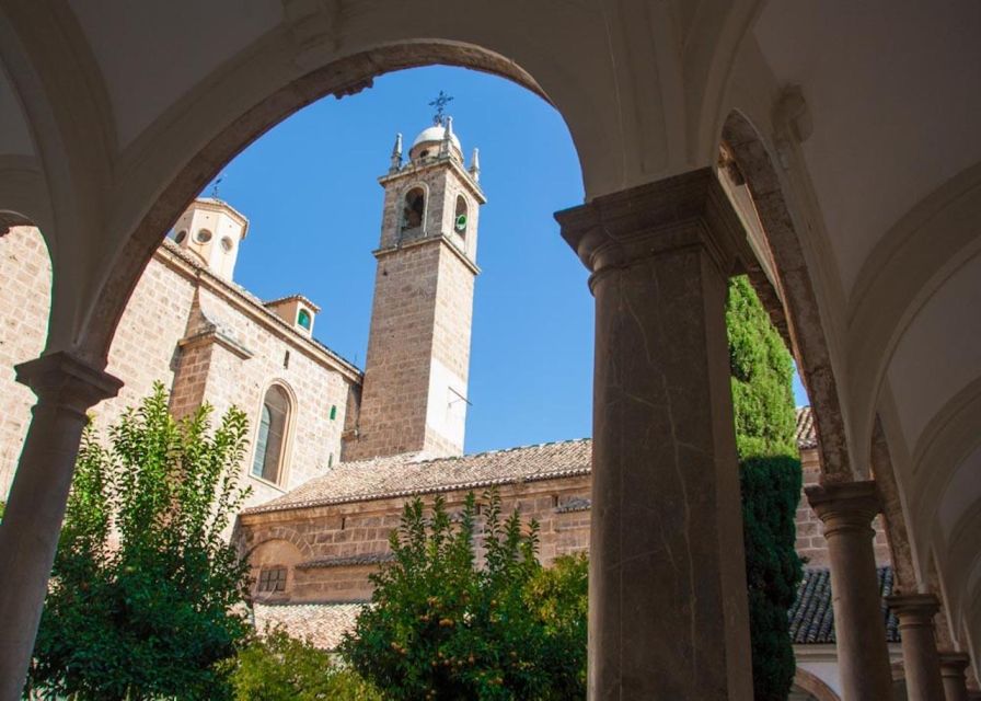 Granada: Cathedral, Royal Chapel & 5 Monuments Combo Ticket - Monastery of San Jerónimo: Serenity and Architectural Grandeur