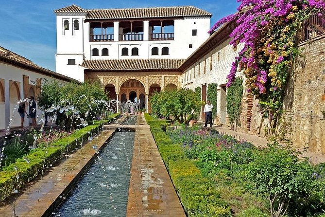 Granada Day Trip: Alhambra & Nazaries Palaces from Seville - Alhambra and Nazaries Palaces: timed entry and why the guide matters