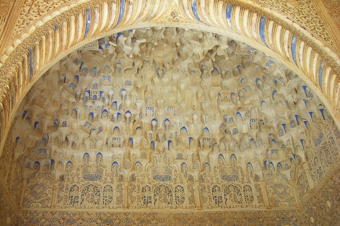Granada Day Trip: Alhambra & Nazaries Palaces from Seville - Granada street time and Albaicín wandering: useful breaks, but don’t plan big