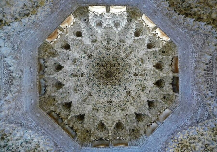 Granada: Fast-Track Alhambra & Nasrid Palaces Guided Tour - Your 3-hour Alhambra sweep: Alcazaba, mosque baths, Generalife, Carlos V