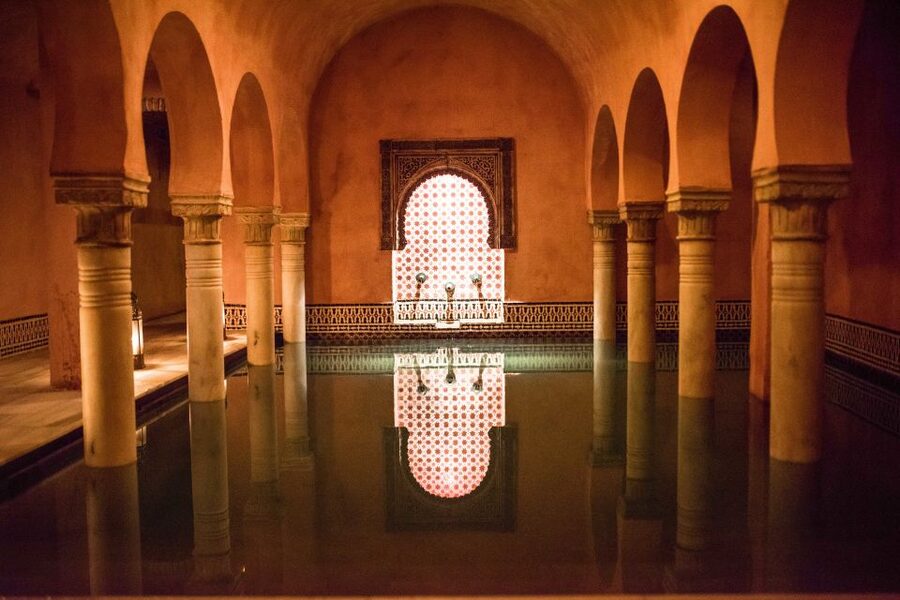 Granada: Hammam Al Ándalus with Massage - Facilities, cleanliness, and the small comfort wins