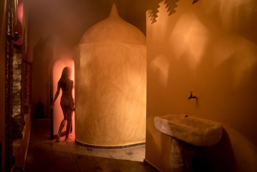 Granada: Hammam Experience with Massage at Baños de Elvira - Baños de Elvira hammam: why this Granada spa feels different