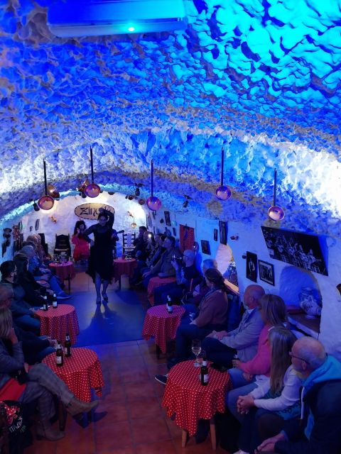 Granada: Live Flamenco Show - Your 50 minutes: what happens before the first note