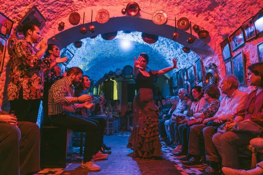 Granada: Los Amayas Cave Flamenco Show in Sacromonte - Why This Sacromonte Cave Show Hits Different