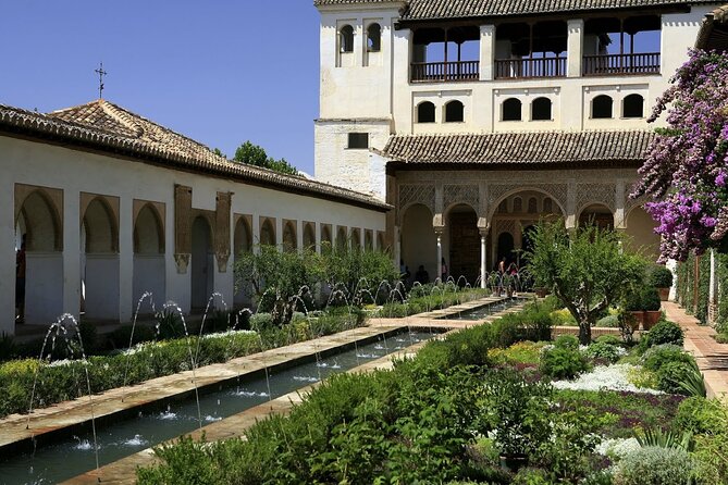 Granada Tour with Alhambra and Generalife Gardens from Seville - Entering the Alhambra Palace Complex: Ticketed Access and a Guide That Changes Everything