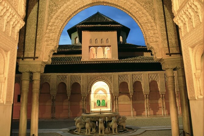 Granada Tour with Alhambra and Generalife Gardens from Seville - Lunch Timing and Where Food Fits the Schedule