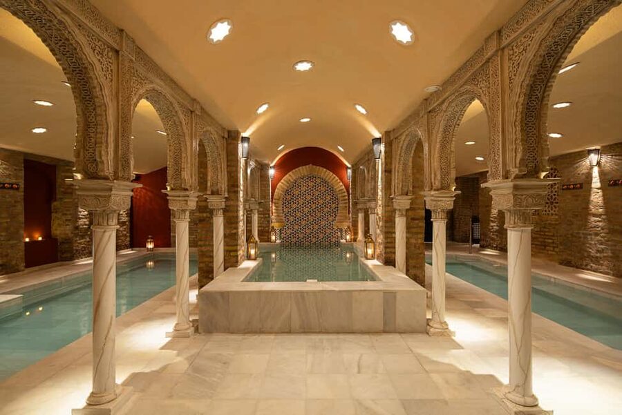 Granada: Traditional Bath in the Nasrid Palace Hammam - First Steps in Granada: Entering the Hammam Palacio Nazari