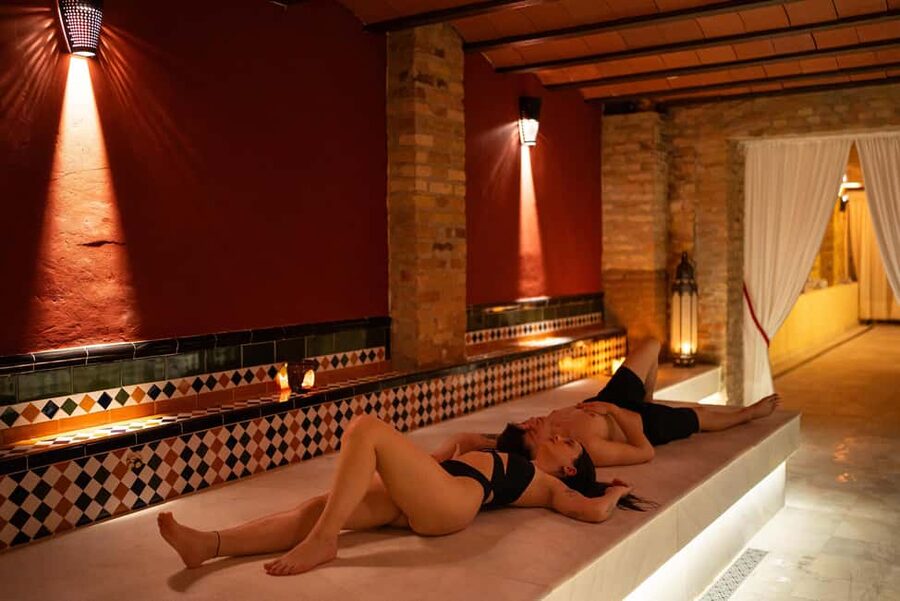Granada: Traditional Bath in the Nasrid Palace Hammam - Your Seven-Pool Circuit: Cold to Hot, One Step at a Time