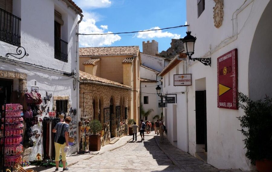 Guadalest & Algar Falls Tour - From Albir, Benidorm & Calpe - Algar Waterfalls: The Best Cooling Off and the Toughest Shoes