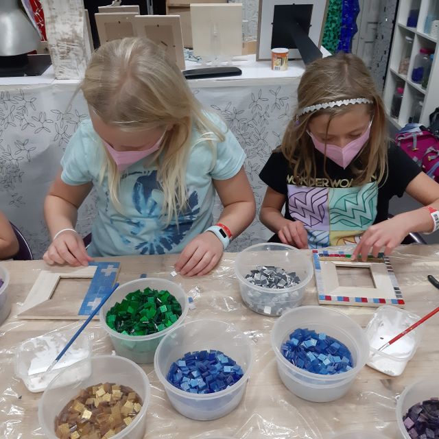 Guided Gaudí’s Trencadís Mosaic Workshop in Barcelona - Price and Value: Is $35 Worth It for a Take-Home Mosaic?