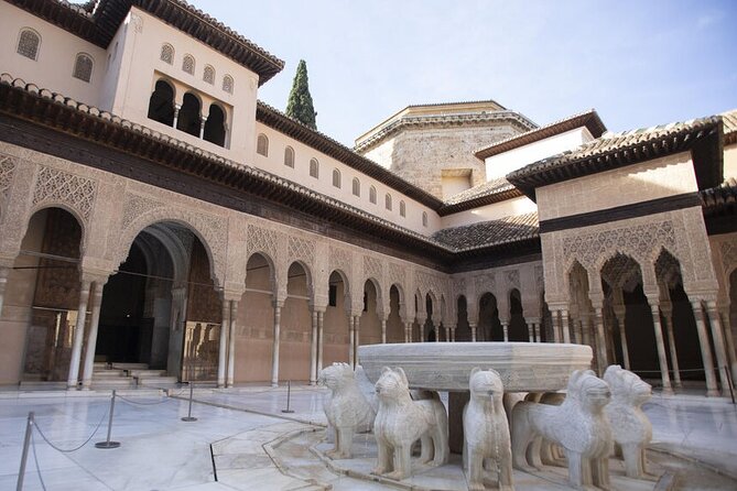 Guided Walking Tour of the Alhambra in Granada - Stop 4: Alcazaba, the oldest military backbone, and useful views