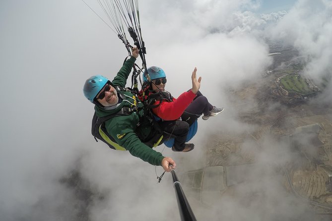 High Performance Paragliding Tandem Flight in Tenerife South - Quick hit: what makes this Tenerife tandem flight worth your time
