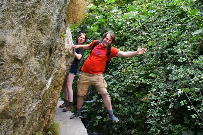 Hiking in the Canyon of the Monachil Cubs in Granada - Key points to know before you go