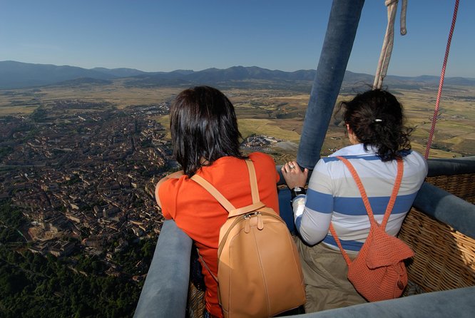 Hot-Air Balloon Ride over Segovia with Optional Transport from Madrid - Crew and language: who you’ll meet and what to expect