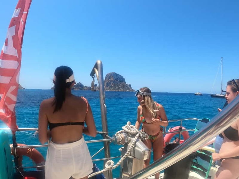 Ibiza: Es Vedrà Boat Tour with Swimming Stop - Capitán Nemo Catamaran: The comfort that matters for a 4-hour day