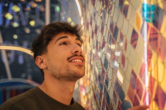 IKONO: a Unique Sensory and Photographic Experience - Inside the experience: touch, scent, and color rooms in one hour