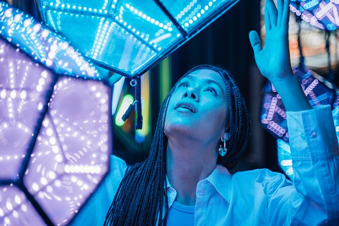 IKONO Barcelona: Immersive Experience - How Interactive It Really Is (and Why That Can Matter)