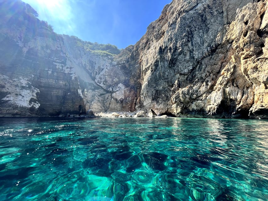Jávea: Cala Portixol Kayak Tour with Snorkel & Cliff Jumping - Portixol start: finding Siesta Advisor without stress