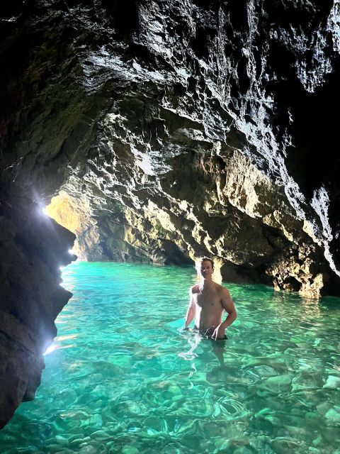 Jávea: Cala Tango and San Antonio Nature Reserve Kayak Tour - Guides, Photos, and Multilingual Help That Actually Makes a Difference