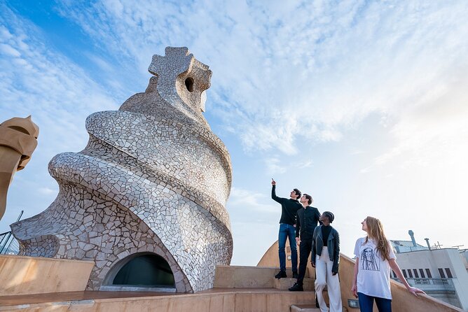 La Pedrera-Casa Mila Admission Ticket with Audioguide - Practical tips to make your visit smoother (and more enjoyable)