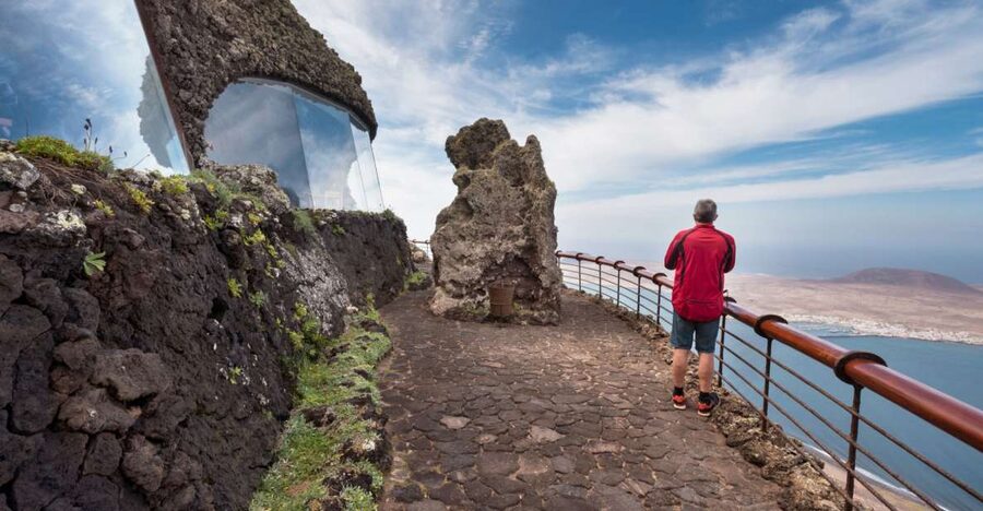 Lanzarote: César Manrique Full-Day Tour - Casa Museo y Monumento al Campesino: start with rural Lanzarote, not just art