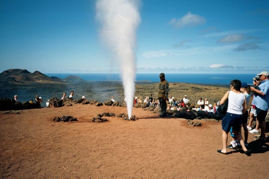 Lanzarote: Full Day Bus Tour with Scenic Views - Who This Tour Fits Best (And Who Might Prefer Different Plans)