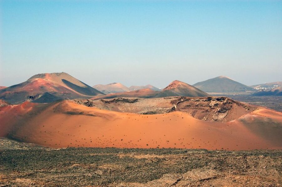 Lanzarote: Guided Day Trip to Timanfaya Park & Lago Verde - El Golfo’s Lago Verde: Green Water and Black Sand Photos That Actually Deliver