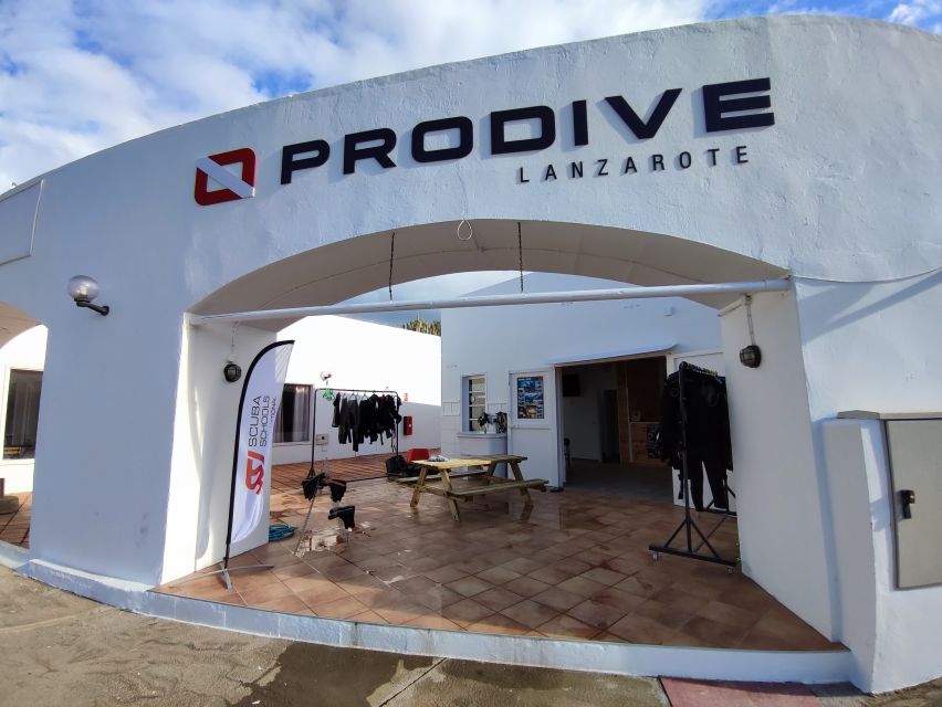 Lanzarote: Intro to Diving Experience for Beginners - The 2.5-hour timeline: what happens during the session