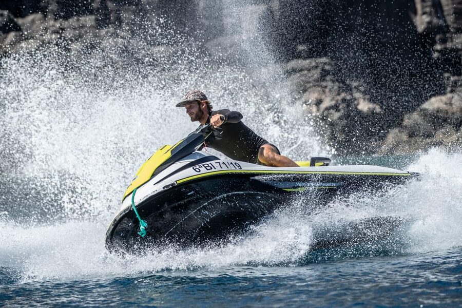 Lanzarote: Jet Ski Tour - Safety and comfort: rules, restrictions, and sea-day reality