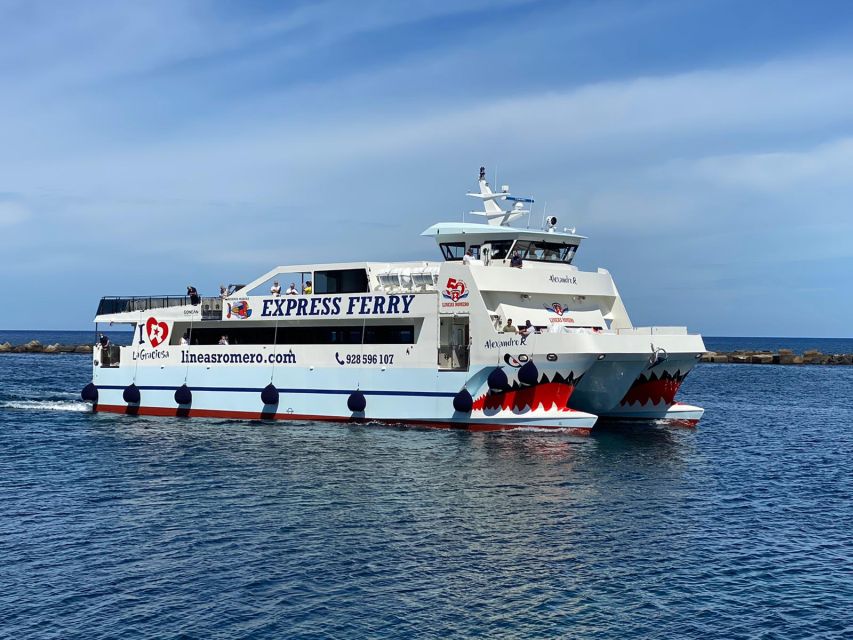 Lanzarote: Return Ferry to La Graciosa with Bus Pickup - Getting from Lanzarote to Órzola port, without turning it into a project