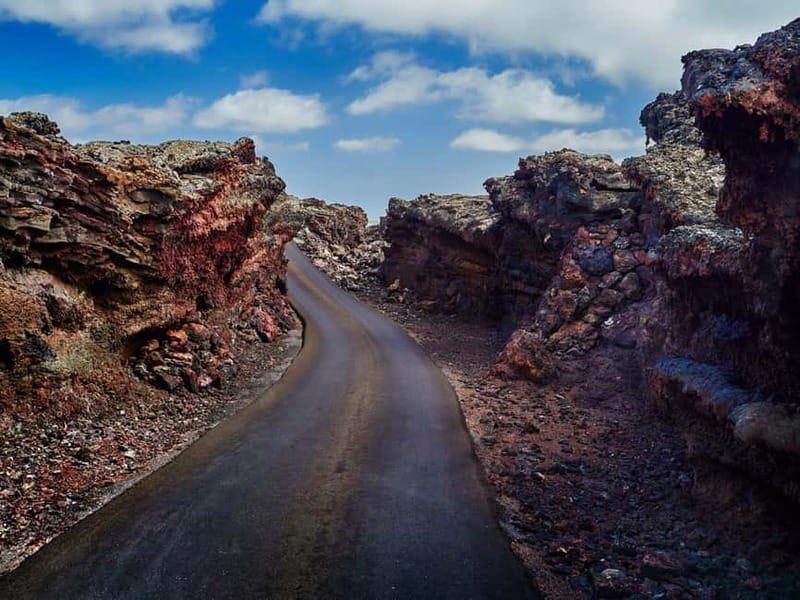Lanzarote: Timanfaya Park, Jameos Agua, & Cueva Verdes Tour - Who should book this tour, and who should skip it