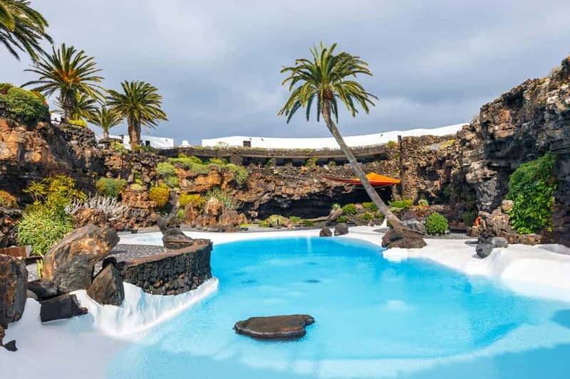 Lanzarote: Timanfaya Park, Jameos Agua, & Cueva Verdes Tour - Lunch planning around the long day