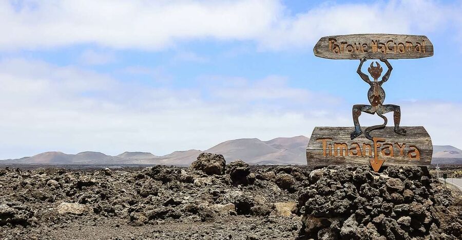 Lanzarote: Timanfaya Park, Jameos Agua, & Cueva Verdes Tour - The guides and drivers that keep the day flowing
