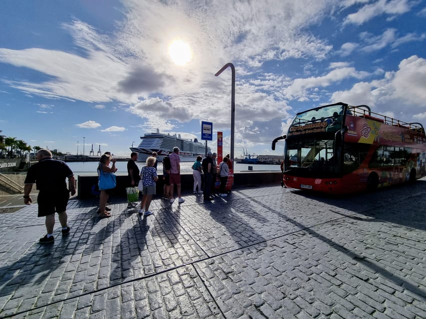 Las Palmas: City Sightseeing Hop-On Hop-Off Bus Tour - Getting on and off: crowds, cruise days, and smart timing