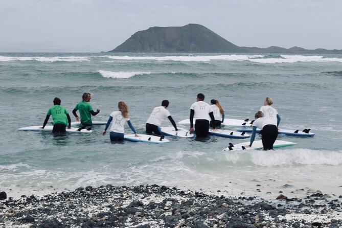 Lezioni di Surf per Beginner e Intermedi (6 persone a istruttore) - Value for $60.49: Why This Price Feels Fair