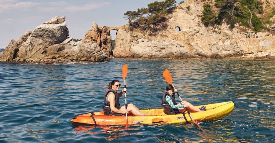 Lloret de Mar: Costa Brava Kayak Tour and Swimming - Costa Brava kayaking from Lloret de Mar, Fenals to S’Agulla