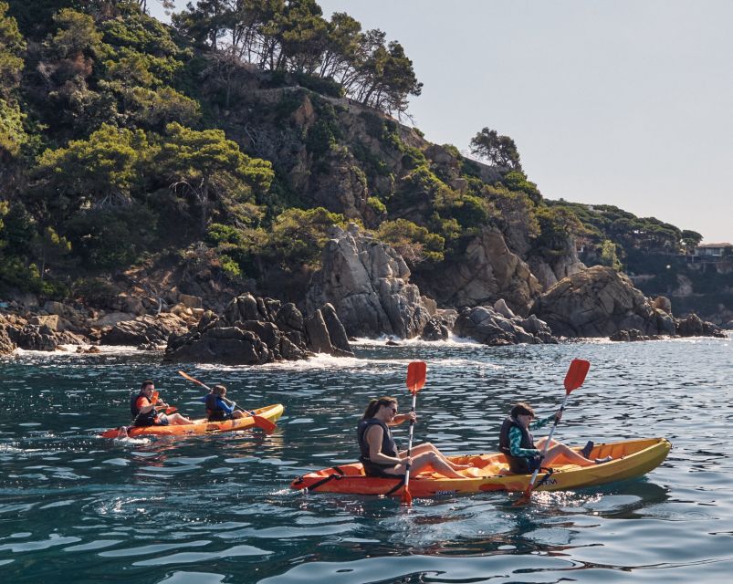 Lloret de Mar: Costa Brava Kayak Tour and Swimming - The 4 km easy route: seeing the coast up close without stress