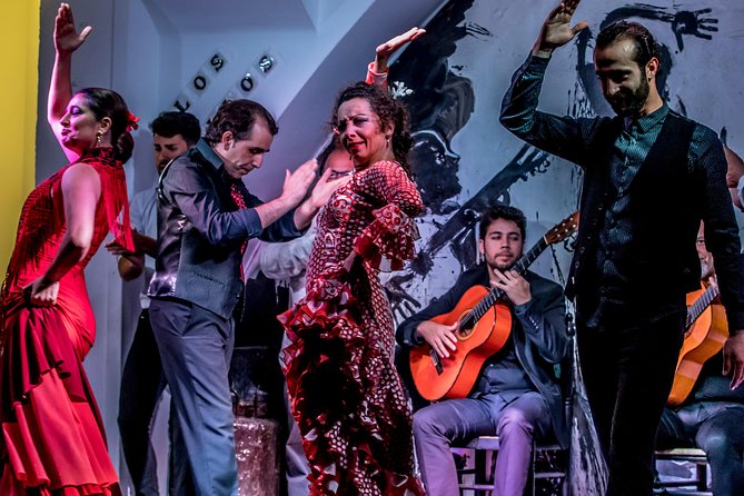Los Gallos Flamenco Show Admission Ticket - Seating, Acoustics, and the Tiny Theater Reality