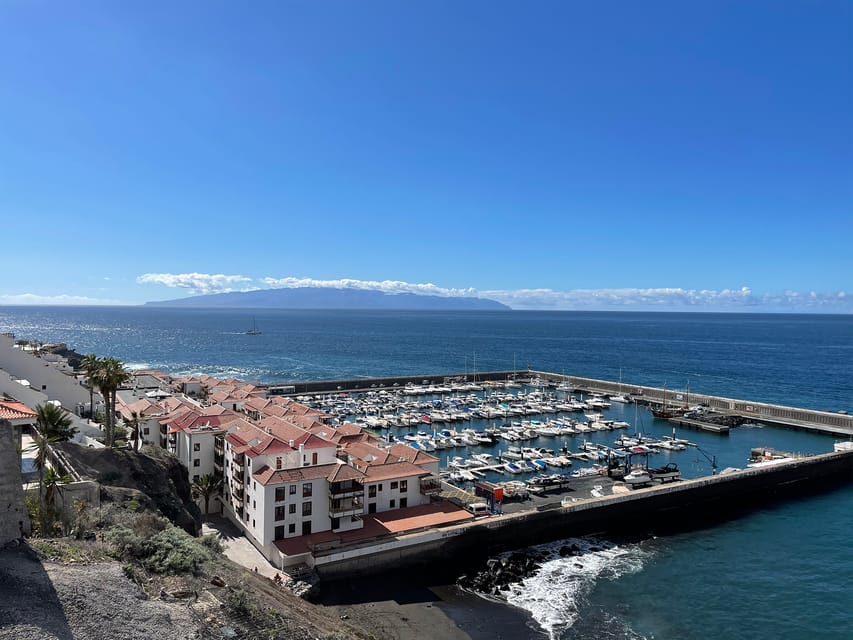 Los Gigantes: Sailing Excursion with Swimming, Drink & Tapas - Price and value: why $82 can make sense here