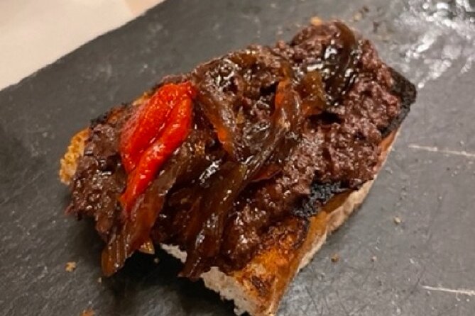 Madrid by Night Small Group Tour: Stories, Sights and Tapas Bites - Quick Hits: What Makes This Madrid Night Tour Work