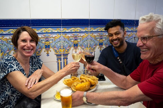 Madrid by Night: Tapas Crawl, Local Drinks & Hidden Gems - The starting point: Plaza de la Villa and a quick tapas primer