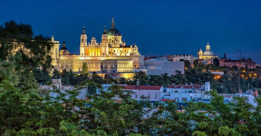 Madrid: City Highlights Guided Walking Tour - Key highlights worth your attention