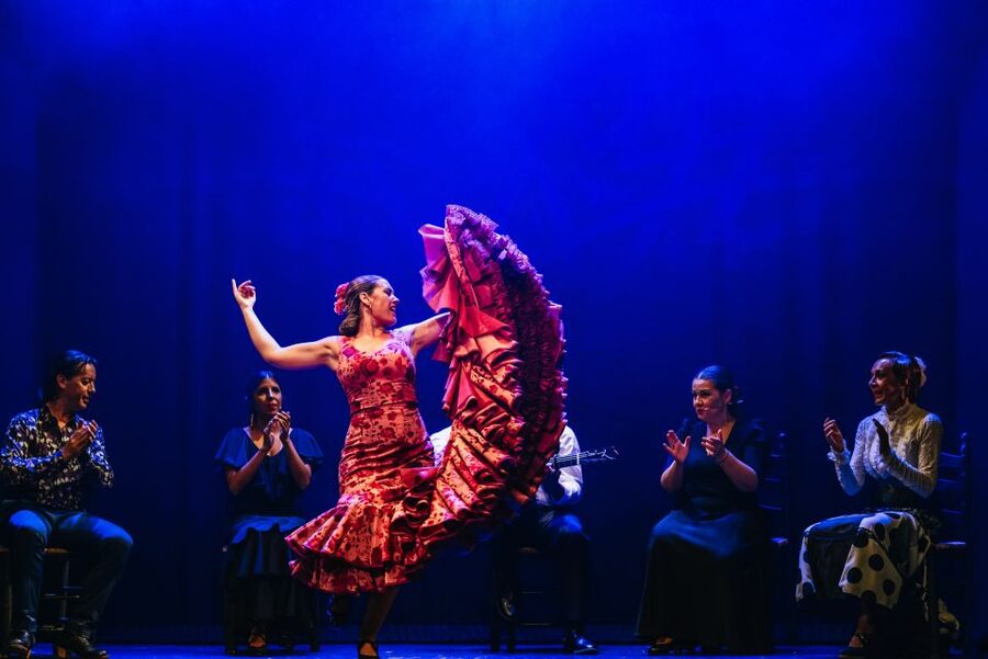 Madrid: "Emociones" Live Flamenco Performance - Seats, Views, and Why Small Differences Matter