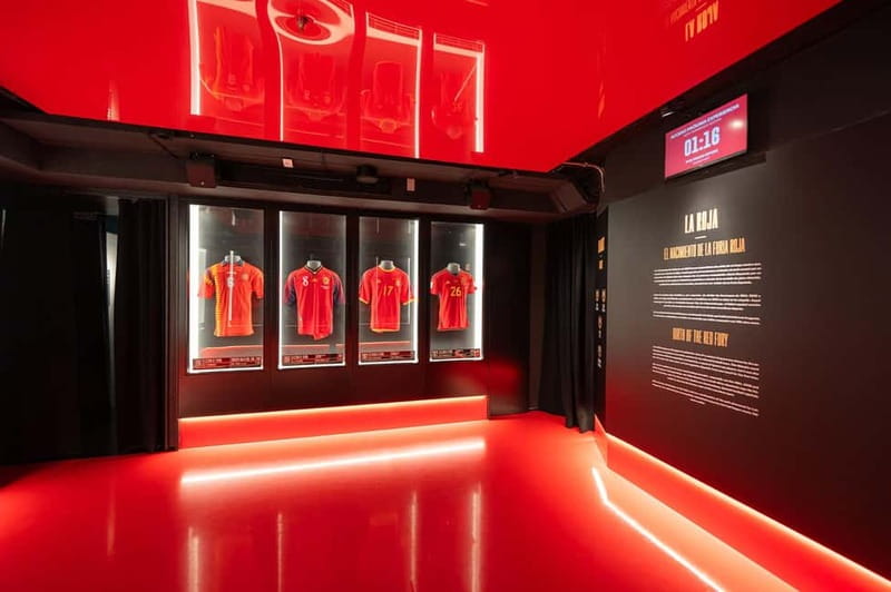 Madrid: Entry Ticket to Legends The Home of Football Museum - The 4D cinema and VR experience, adrenaline included in your ticket