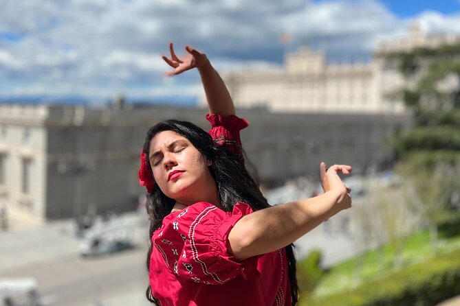 Madrid Essential: Historic Center, Plaza Mayor & Royal Palace - The Guide Makes or Breaks This Kind of Tour